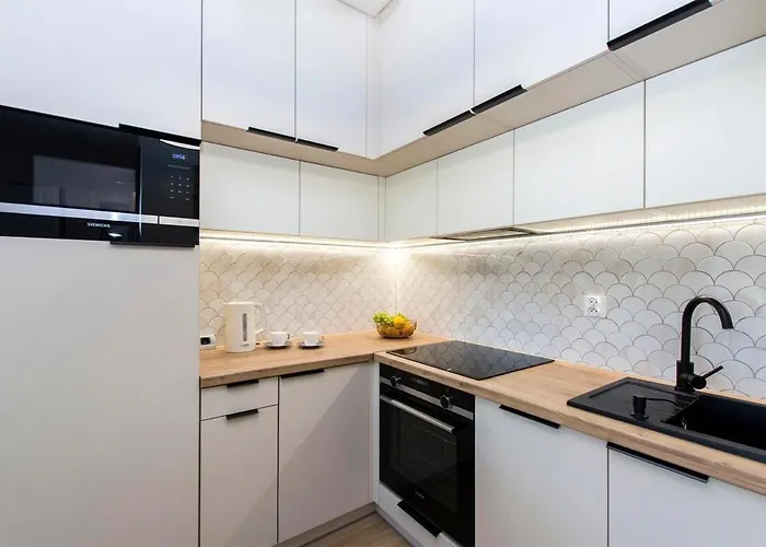 Aon Sunset Parking W Sobieszewska * Gdańsk